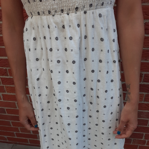 Summer dress - Picture 2 of 6